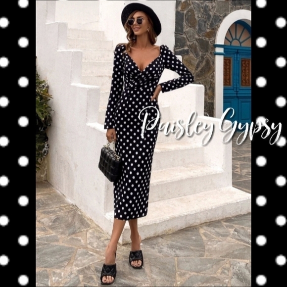 paisleygypsy Dresses & Skirts - Glamorous Midi Length Polka Dot Sweetheart Neckline Long Sleeve Dress